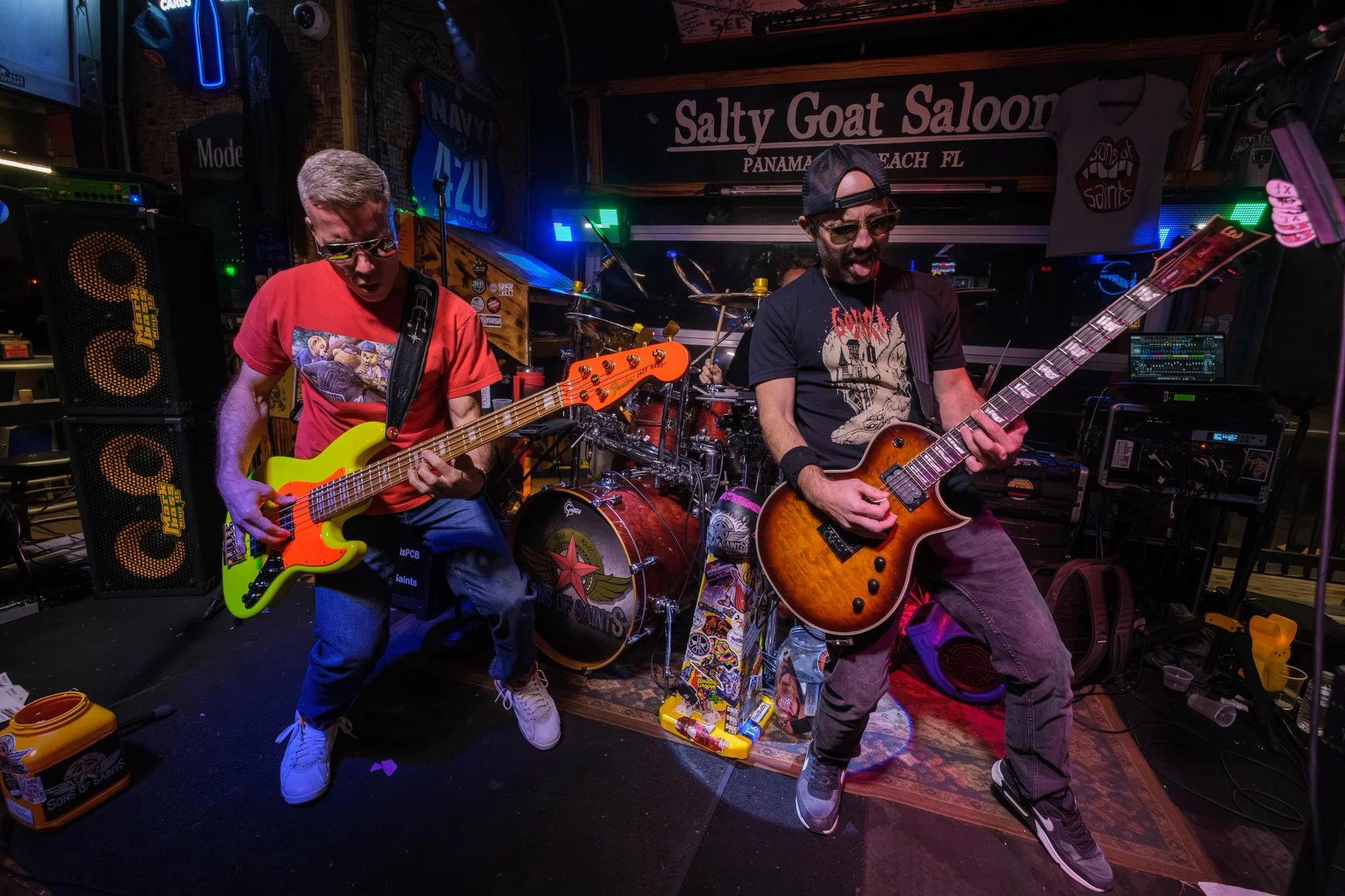 Dual guitar at Salty Goat
